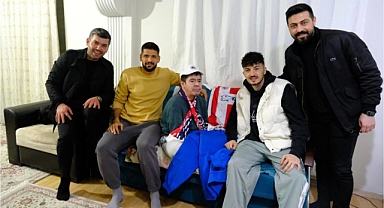 Kahramanmaraş İstiklalspor’dan Kas Hastası Mehmet Doğan’a Moral Desteği