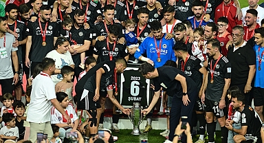 Kahramanmaraş İstiklalspor’un kupa töreninde 6 Şubat detayı!