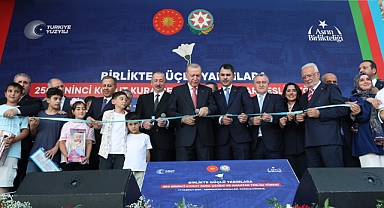 Cumhurbaşkanı Erdoğan ve Aliyev Kahramanmaraş'ta anahtarlar teslim etti!