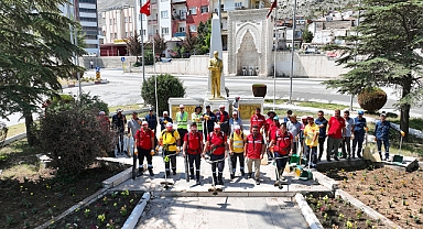 Kahramanmaraş Büyükşehir’in Temizlik Timi Elbistan’da Sahada!