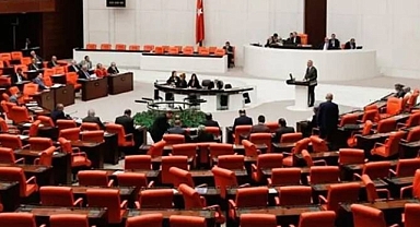 Kulislerden sızdı… 4 siyasi parti birleşiyor! Liderleri şimdiden belirlendi