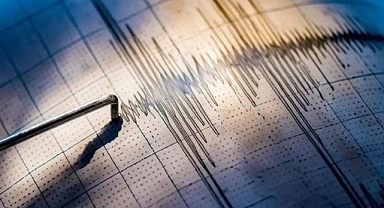 Türkiye beşik gibi sallanıyor! 5 büyüklüğünde deprem oldu!