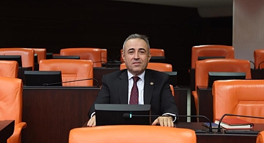 İrfan Karatutlu, “Deprem Bölgesi Kaçak Yapı Cenneti Olmuş!”