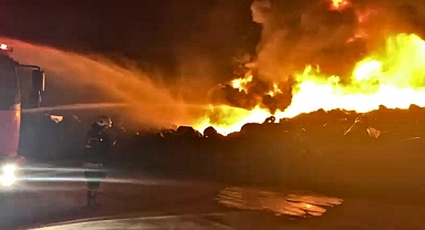 Kahramanmaraş'ta Atık Lastik Deposunda Korkutan Yangın