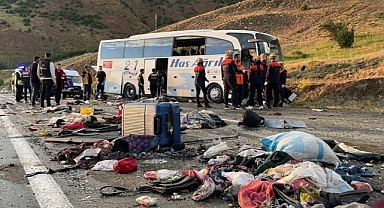 Katliam Gibi Kaza! 4 ölü, 33 yaralı!