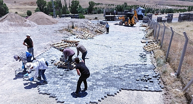 Taziye Evlerine Estetik Dokunuş: Elbistan’da Yol ve Çevre Düzenlemesi!