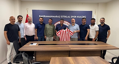 Vakıf Katılım Genel Müdürü Mehmet Ali Akben, İstiklalspor’un Yanında!