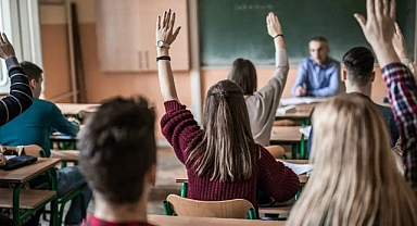 Zorunlu Lise Eğitimi 2 Yıla mı Düşecek? Bakan Tekin’den Açıklama Geldi