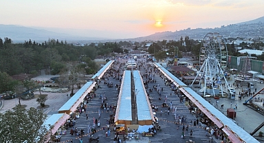 Ağustos Fuarı’nda Beşinci Gün Coşkusu: Eğlence, Lezzet ve Nostalji Bir Arada