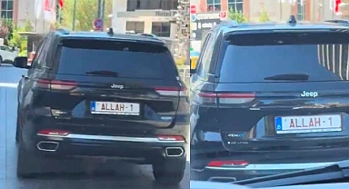 Allah plakalı araca tepki!