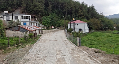 Andırın Kırsalına 10 Bin Metrekare Kilit Parke döşendi!