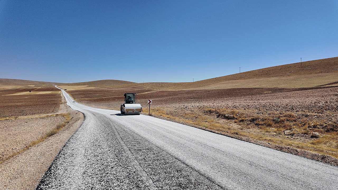 Elbistan’da 3 Mahallenin yolu daha güzelleşiyor!