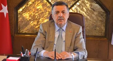 Kahramanmaraş siyasetinin önemli ismi Nevzat Pakdil annesini kaybetti!