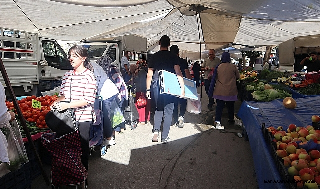 Pazarda Şok Fiyatlar! Kahramanmaraş’ta Meyveye el değmiyor