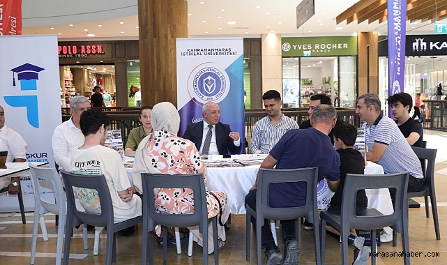 Rektör Bakan, Tercih Tanıtım Günleri’nde Gençlerle Birebir Görüştü