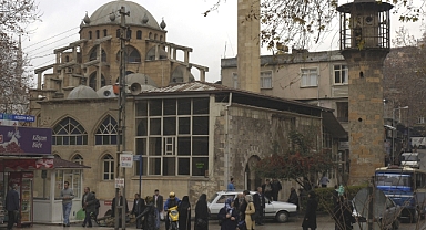 Arasa Camii nerededir?