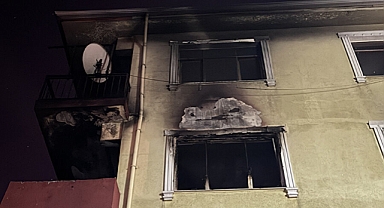 Balkonda mahsur kalan 2 kadın ve 2 yaşındaki çocuk yanarak can verdi!