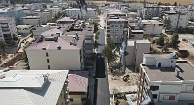 Başkan İkizer’in Öncülüğünde Pazarcık’ta sıcak asfalt çalışmaları devam ediyor!