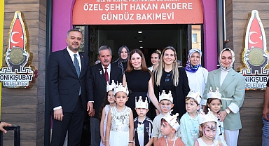 Başkan Toptaş, Hakan Akdere Gündüz Bakımevi’nde yeni eğitim-öğretim yılının ilk zilini çaldı!