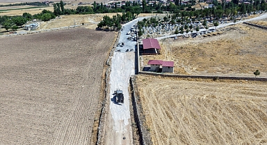Büyükşehir’den Elbistan Kırsalına 5 Bin Metrekarelik Kilit Parke!