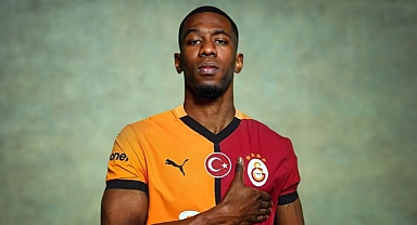 Carlos Cuesta Kimdir?