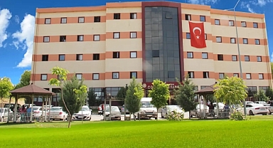 Devlet hastanesi doktoru para vermeyeni rehin aldı, veresiye defteri tuttu!