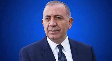 Gürsel Tekin Kimdir?