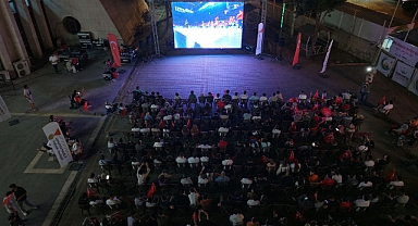 Kahramanmaraş Milli Maçta Tek Yürek Oldu!