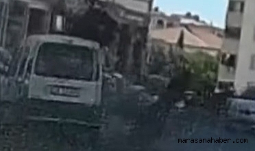 Kahramanmaraş’ta Motosikletli Kurye Havada Takla Attı!