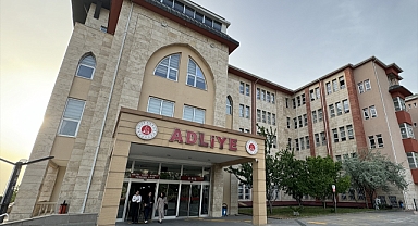 Kahramanmaraş’ta Müteahhit ve Belediyeciler Yargıda! 63 Kişinin Ölümünden Sorumlu Tutuluyorlar