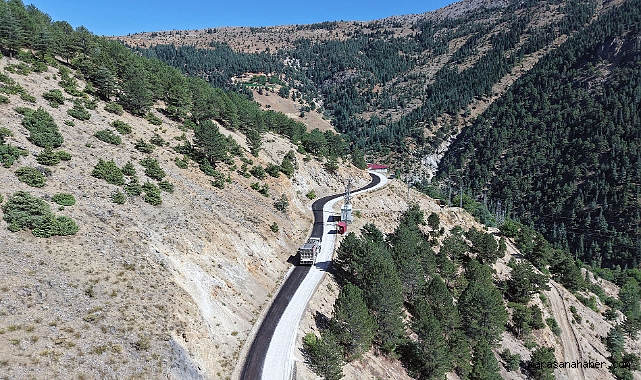 Kahramanmaraş’ta obaların yolu asfaltla kaplandı!