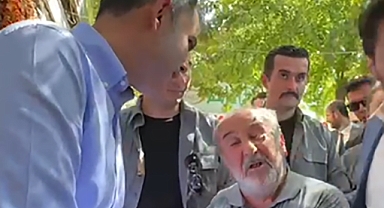 Yeni Ev Anahtarını Alan Depremzede, Bakan Kurum’a Gözyaşlarıyla Sarıldı!