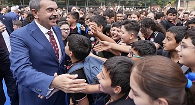 Zorunlu eğitim süresi kısalıyor mu? Milli Eğitim Bakan Yusuf Tekin'den açıklama var