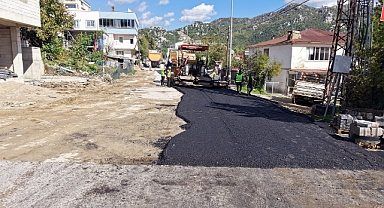Andırın’da 2 Kilometrelik Arter Asfaltla Kaplanıyor!