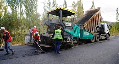 Çağlayancerit Kırsalında Asfalt Atağı!