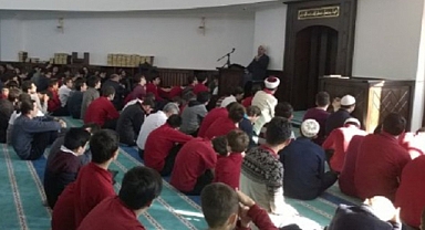 Cuma namazı için lise öğrencilerine 'özel izin' dönemi başlıyor!