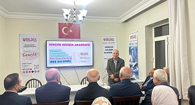 Gençlik Gelişim Akademisi, Rektör Bakan’ın “Türkiye Yüzyılı ve Gençlik” Söyleşisi ile Başladı!