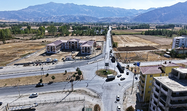 Göksun’a girişte trafik takılmadan akacak!