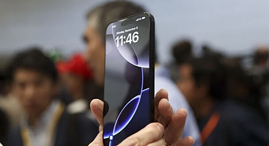 iPhone ile Dijital Pasaport Dönemi Başlıyor: Apple Resmi Kimlikleri Cebinize Taşıyor