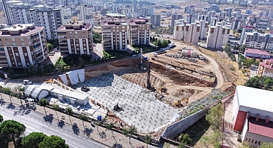 Kahramanmaraş’ın Yeni Gençlik Üssünün Yapımı Hızla Sürüyor!