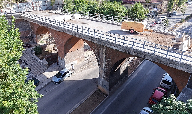 Kahramanmaraş’ta tarihe tanıklık eden Kanlıdere Köprüsü restorasyona girdi!