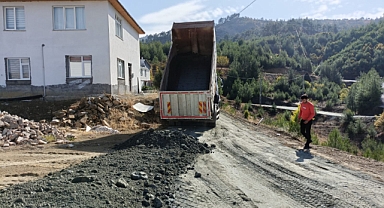 Onikişubat Belediyesi, 10 kırsal mahallede ulaşım ağını güçlendiriyor!