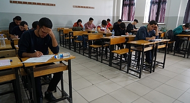 Büyükşehir’den Üniversite Yolunda Gençlere Destek!