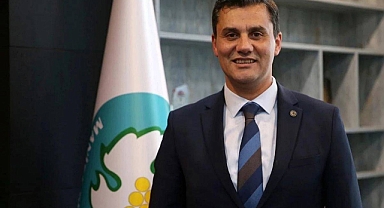 Ferdi Zeyrek Kimdir?