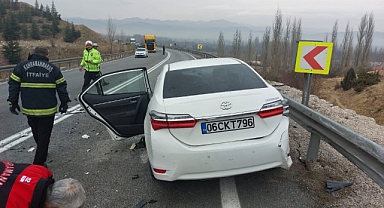 Göksun’da Tünel Çıkışı Feci Kaza: İki Kişi Yaralandı