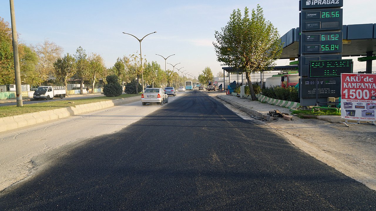 Kahramanmaraş’ta Asfalt ekibi yollarda!