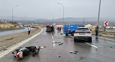 Kahramanmaraş'ta Zincirleme Kaza! Ortalık savaş alanına döndü!