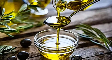 Sızma mı, Normal Zeytinyağı mı Daha Sağlıklı? Uzmanlar Açıkladı!