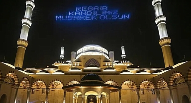 2025 Dini Günler Takvimi: İlk Kandil Ne Zaman, Üç Aylar Hangi Gün Başlıyor?