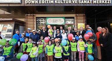 AK Kadınlar’dan DOKMER’de Dünya Engelliler Günü programı!